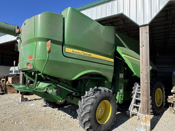 2015 John-Deere S660
