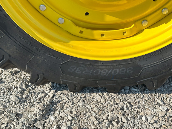 2024 John-Deere 8R 370