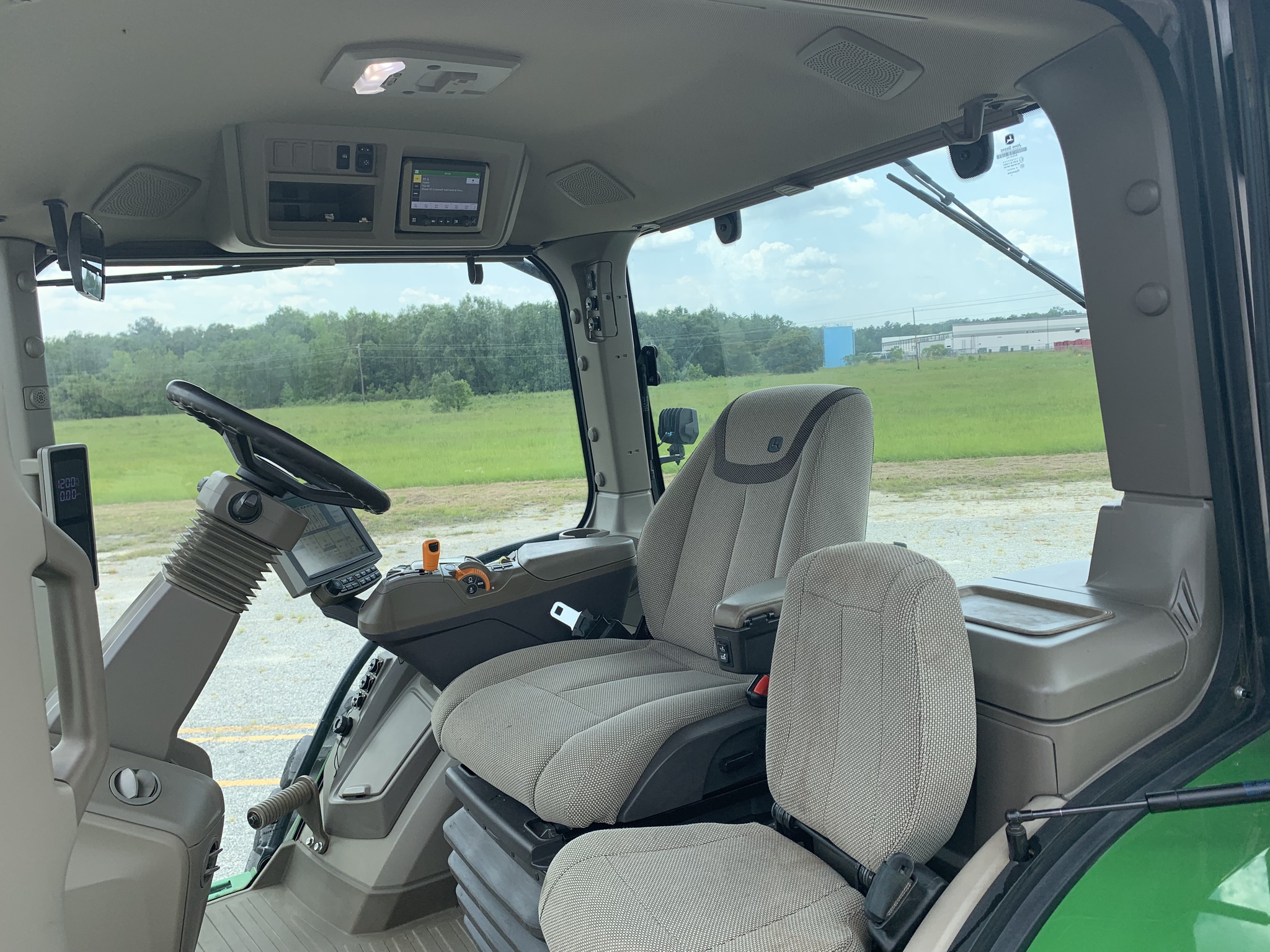 2023 John Deere 8R 340 Image 7