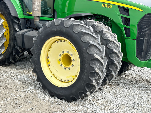 2008 John-Deere 8530