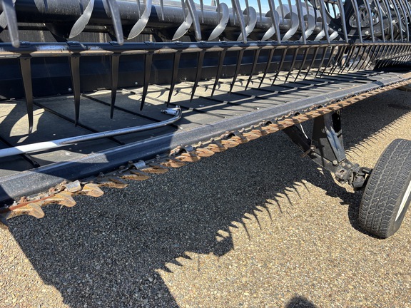 Used 2011 MacDon FD70-40 Combine Platforms at Horizon Ag & Turf in Lloydminster, AB - Photo11