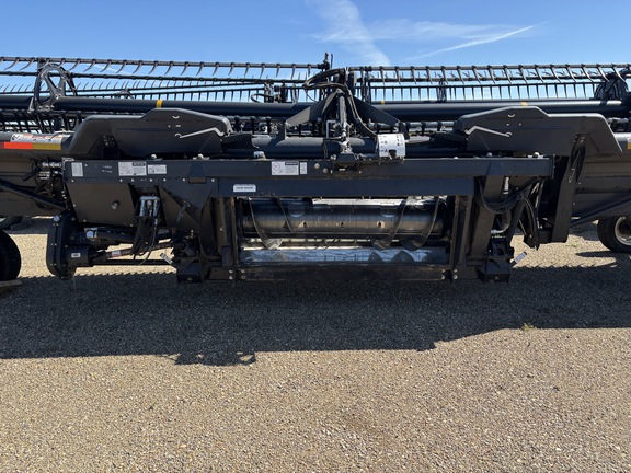 Used 2011 MacDon FD70-40 Combine Platforms at Horizon Ag & Turf in Lloydminster, AB - Photo17