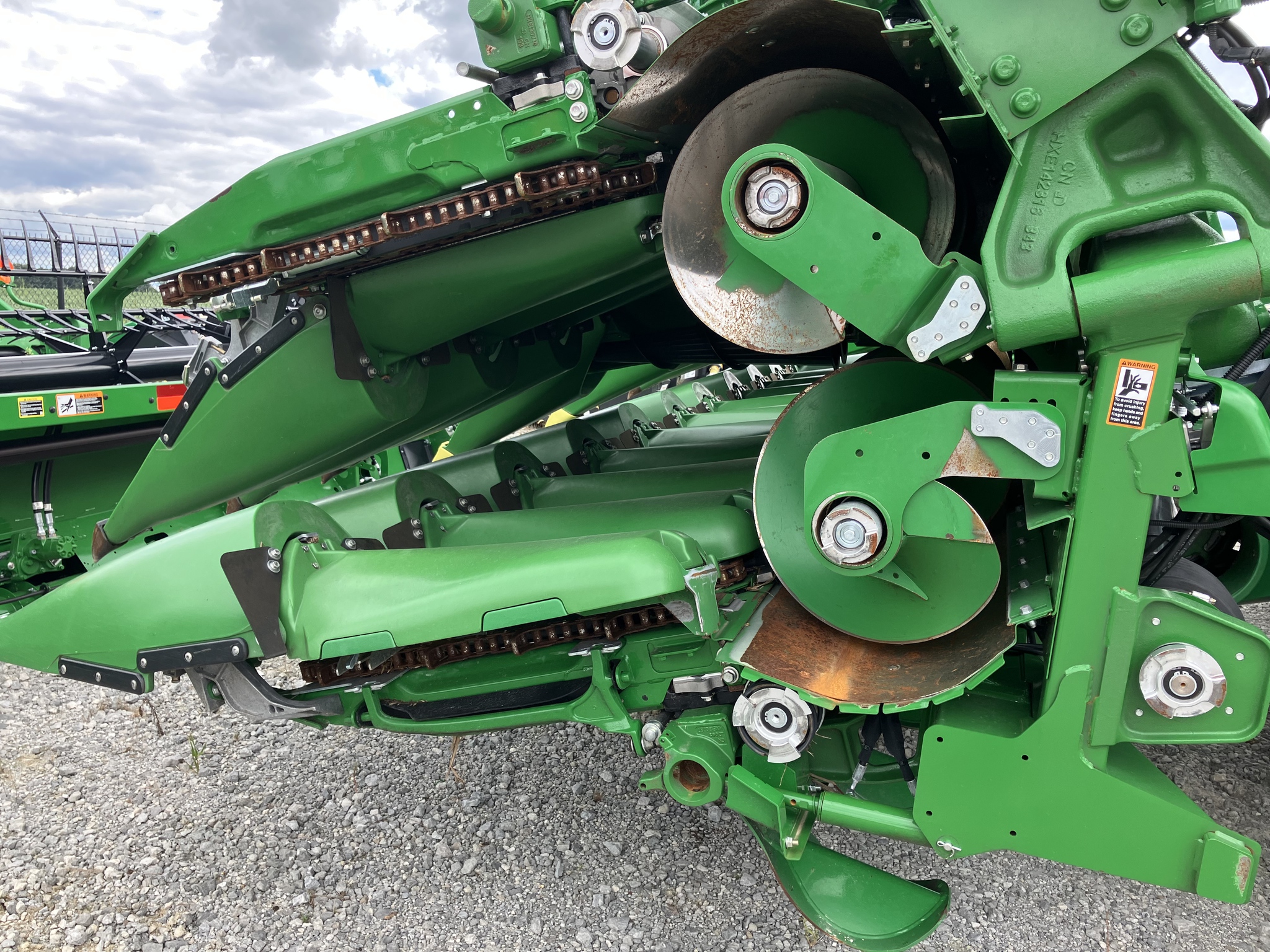 2024 John Deere C18F Image 11