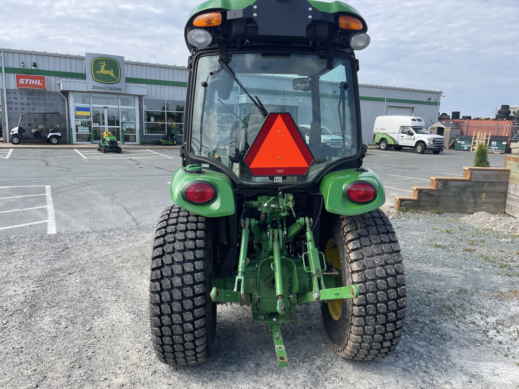 2023 John Deere 3039R Image 3