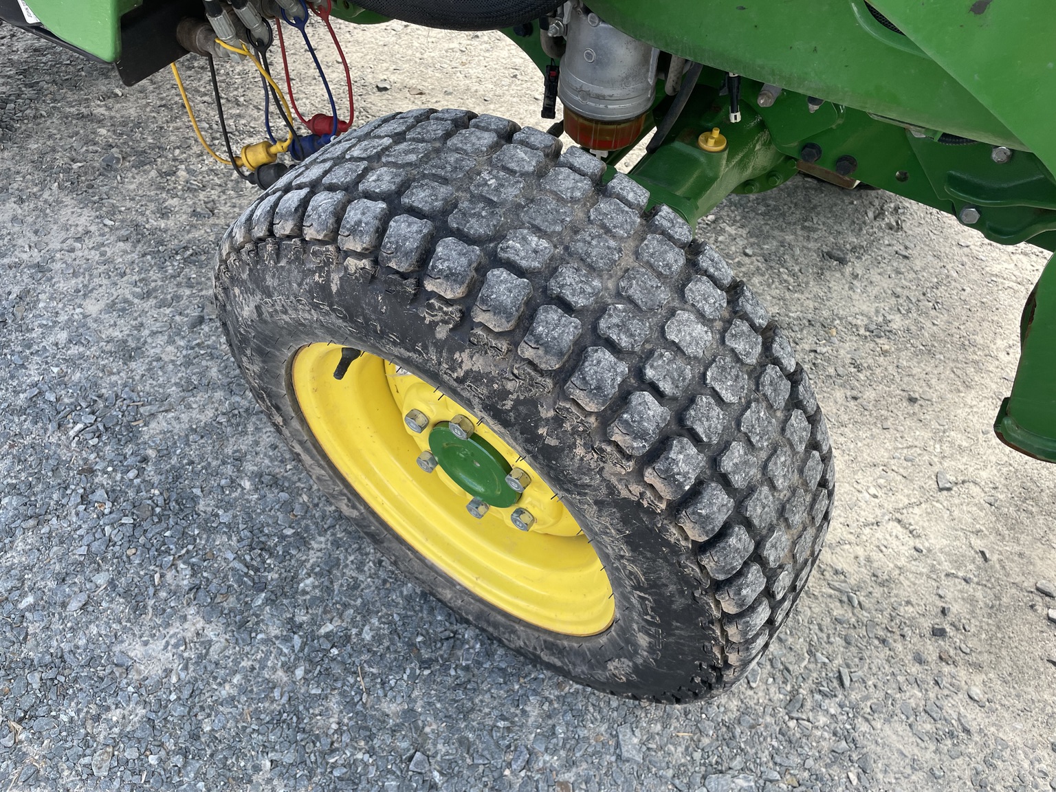 2023 John Deere 3039R Image 8