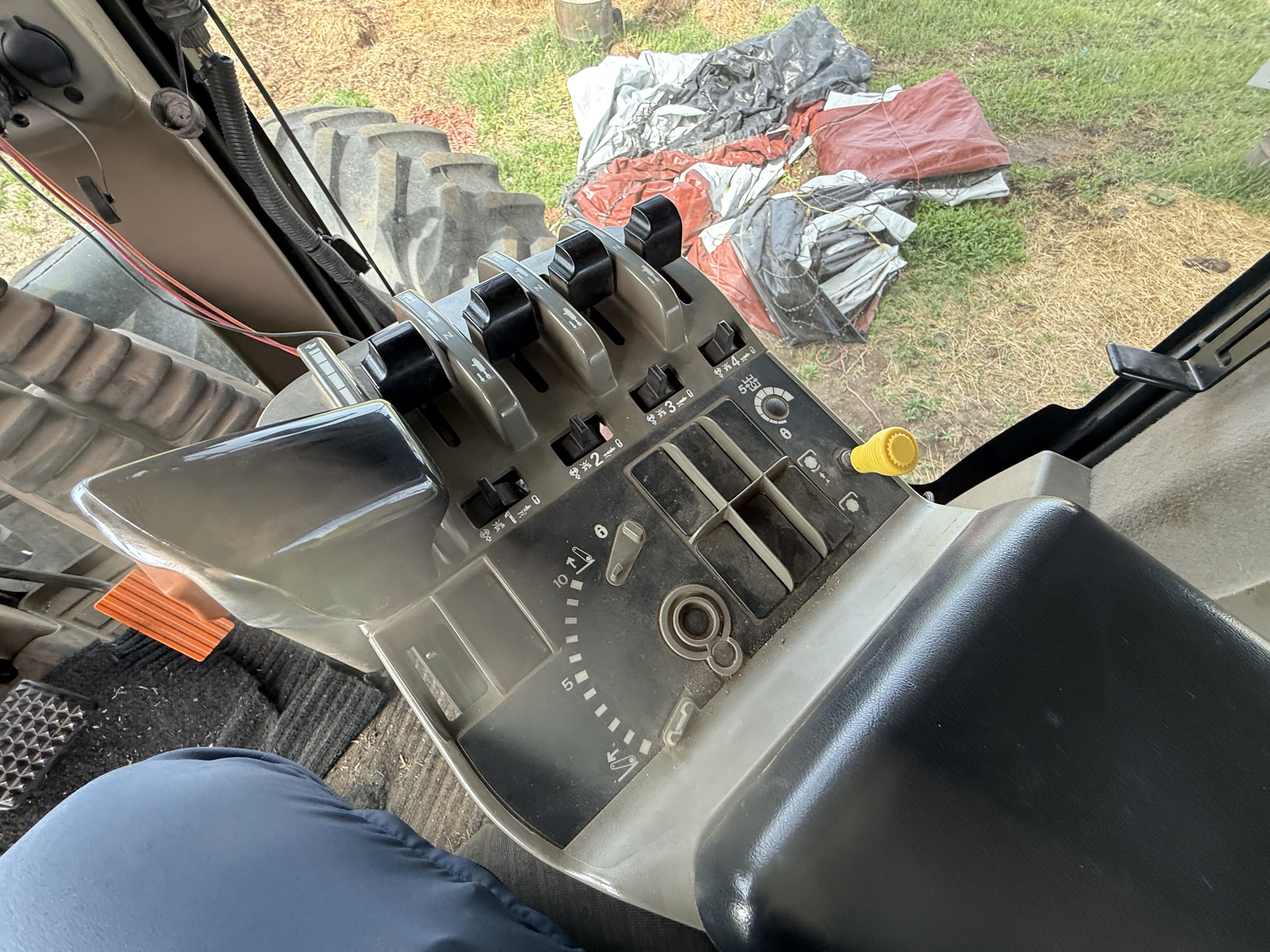 2006 Case IH STX325 Image 18