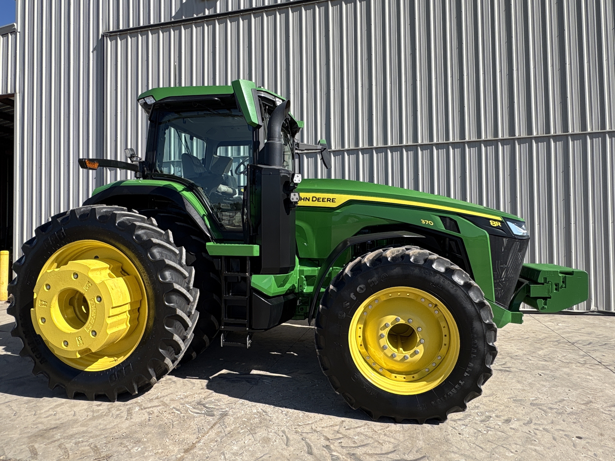 2021 John Deere 8R 370 Image 9