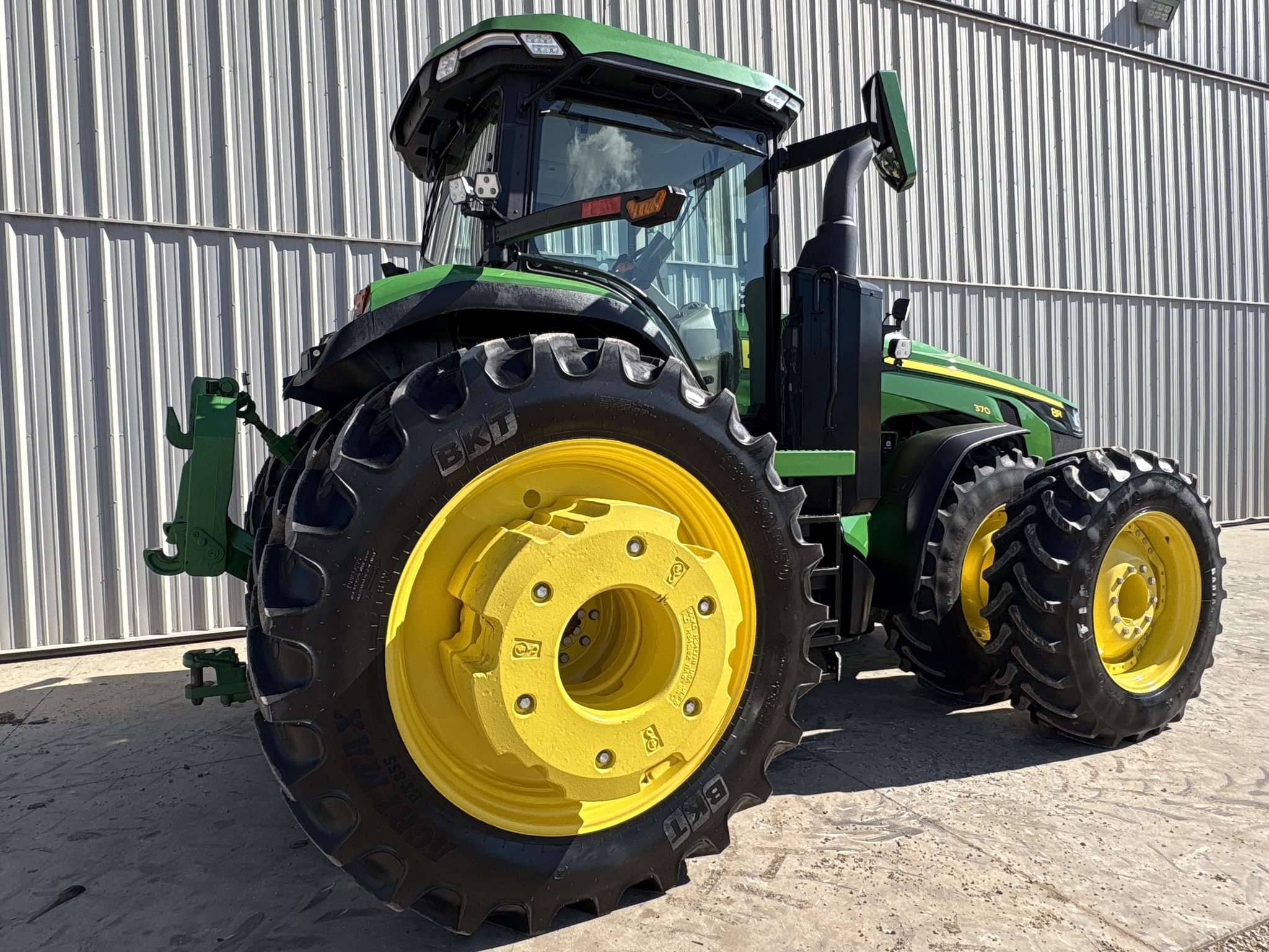 2021 John Deere 8R 370 Image 11