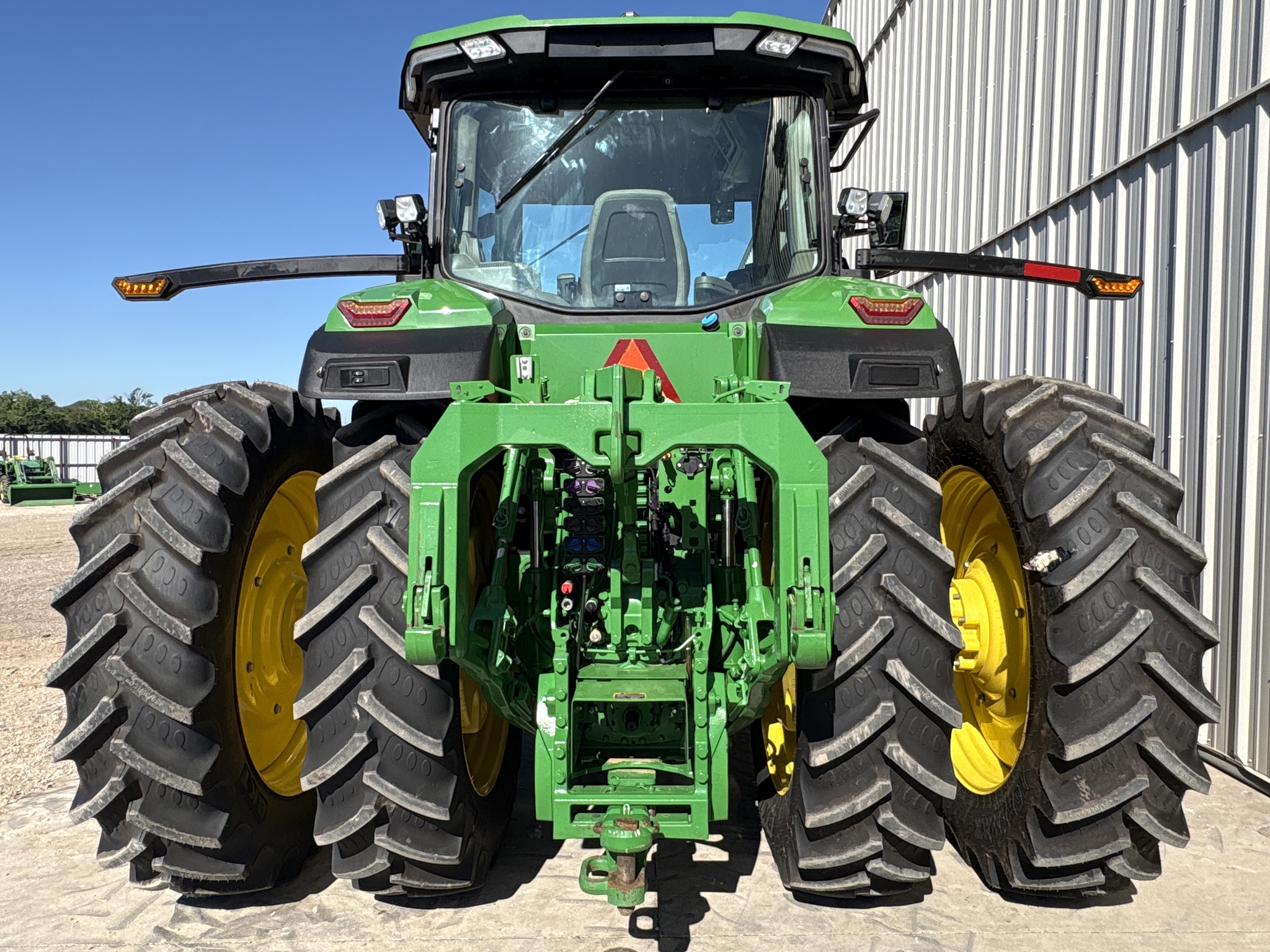 2021 John Deere 8R 370 Image 14