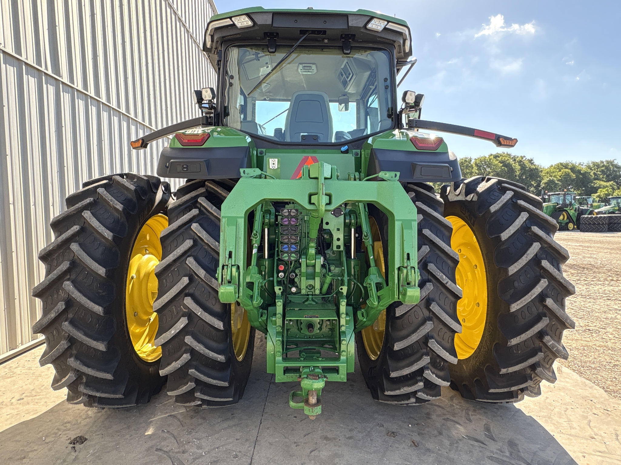 2021 John Deere 8R 370 Image 13