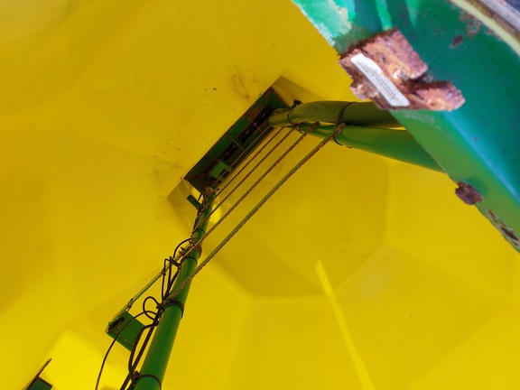 Used 2018 John Deere 1870 Air Drills and Seeders at Horizon Ag & Turf in St. Paul, AB - Photo20