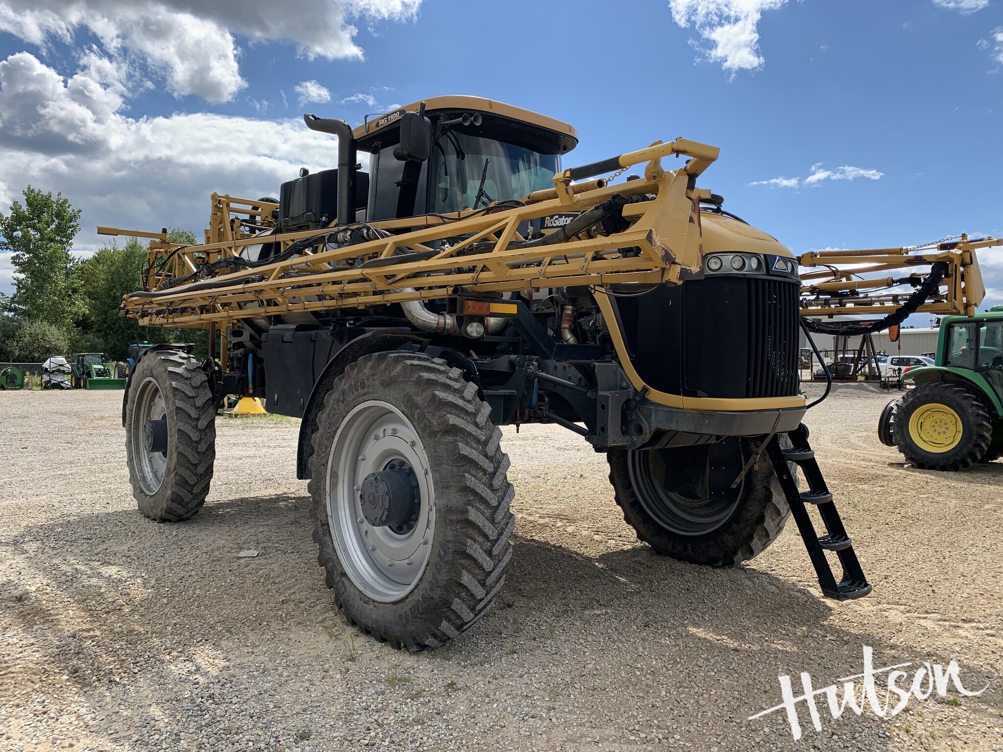 2013 RoGator RG1100
