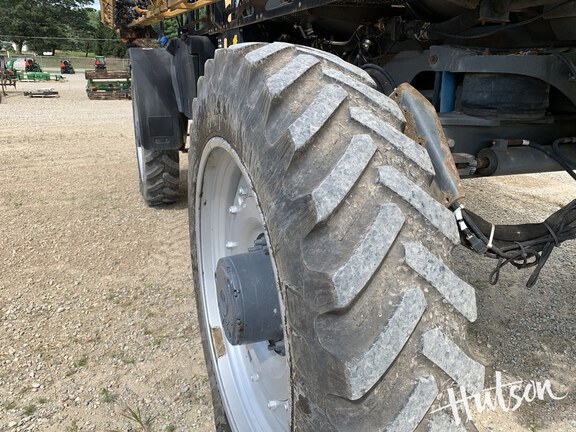 Photo of 2013 RoGator RG1100