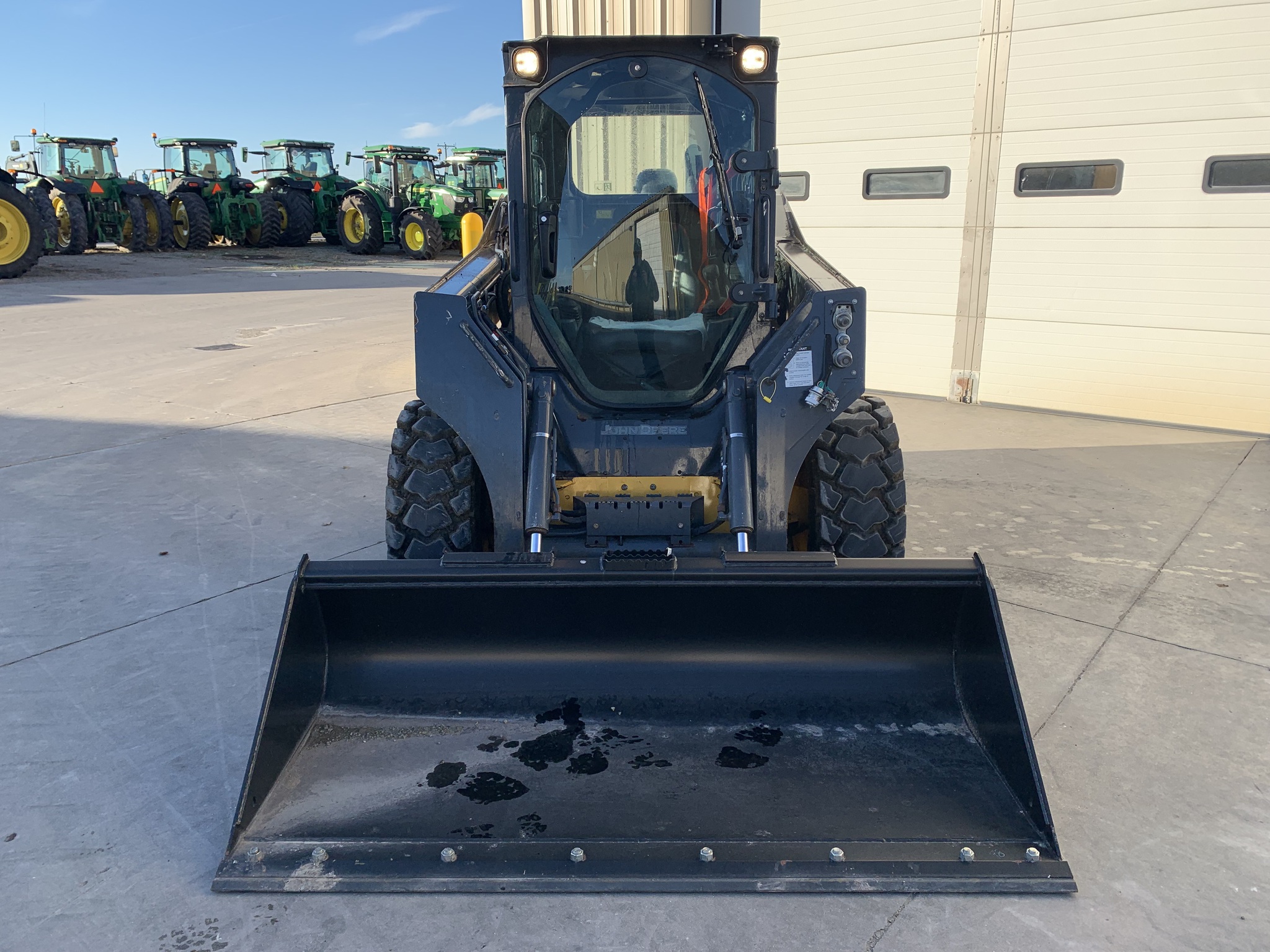 2023 John Deere 320G Image 8