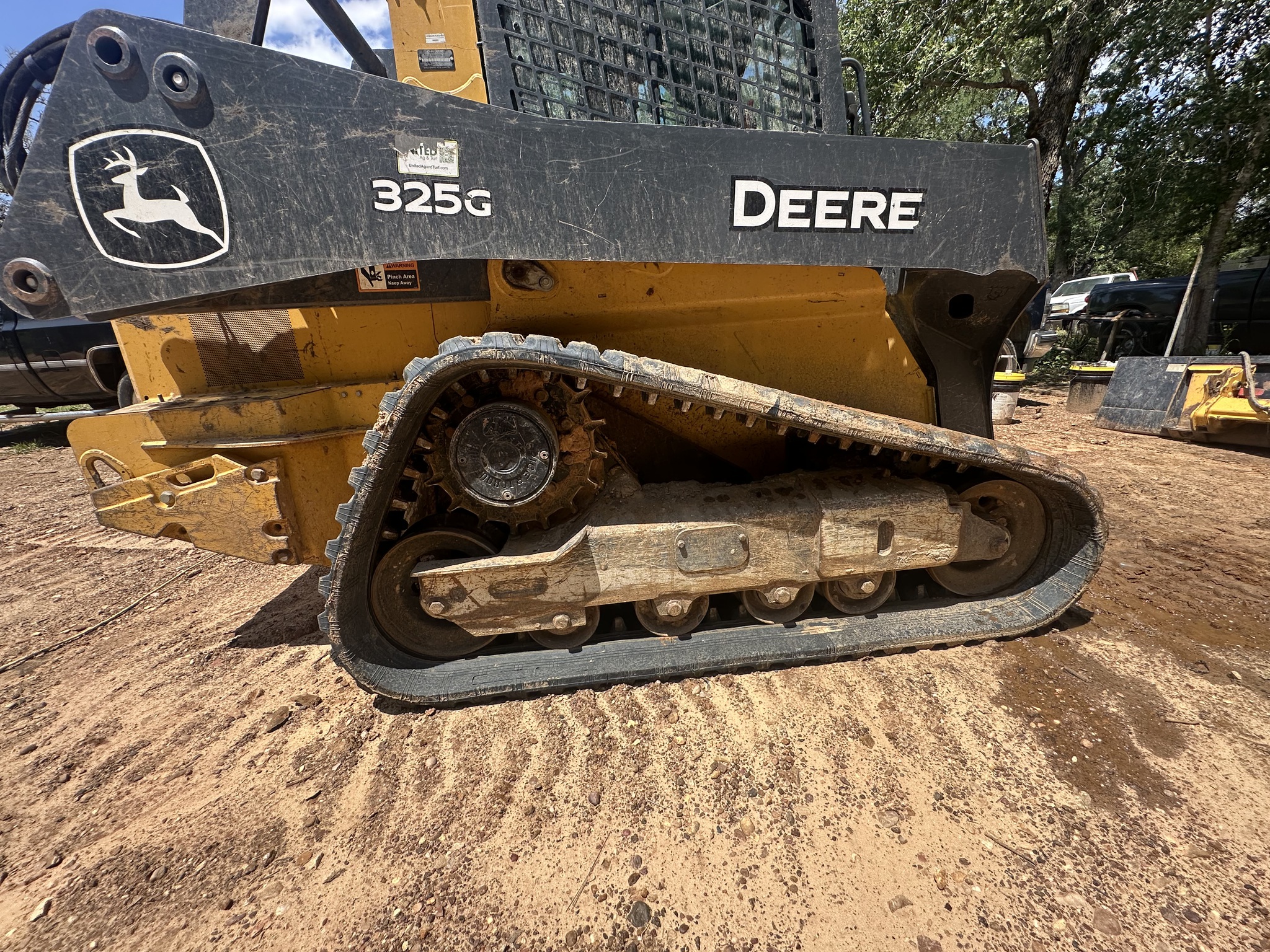 2022 John Deere 325G Image 30