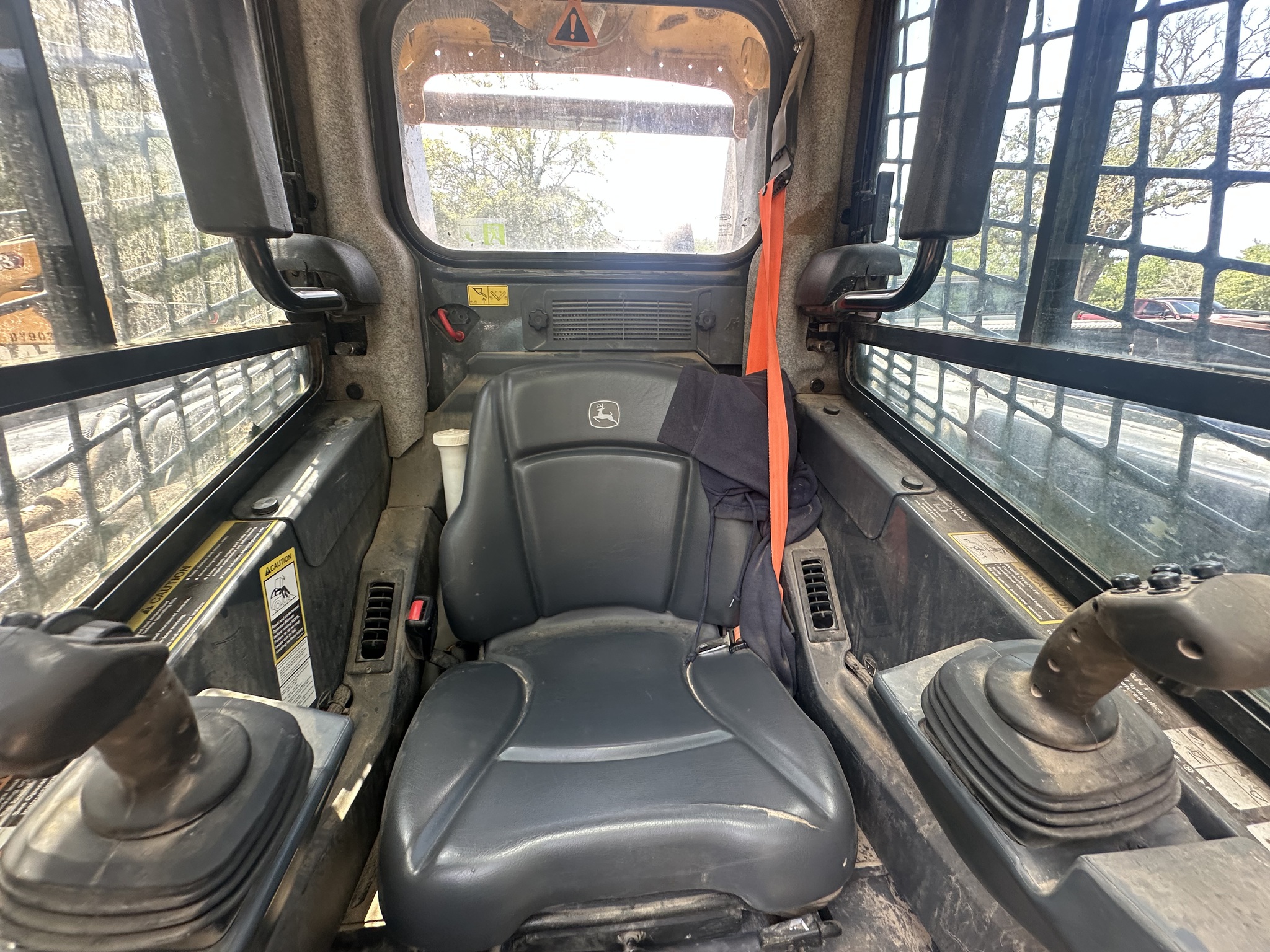2022 John Deere 325G Image 15