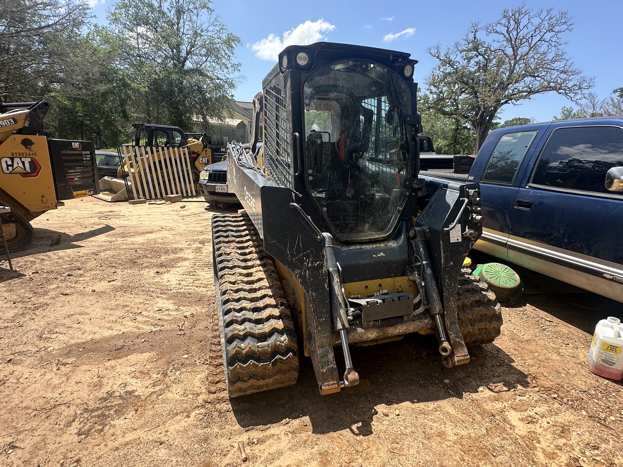 2022 John Deere 325G Image 5