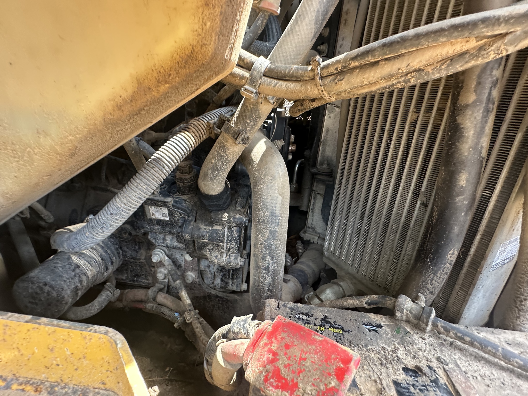2022 John Deere 325G Image 22