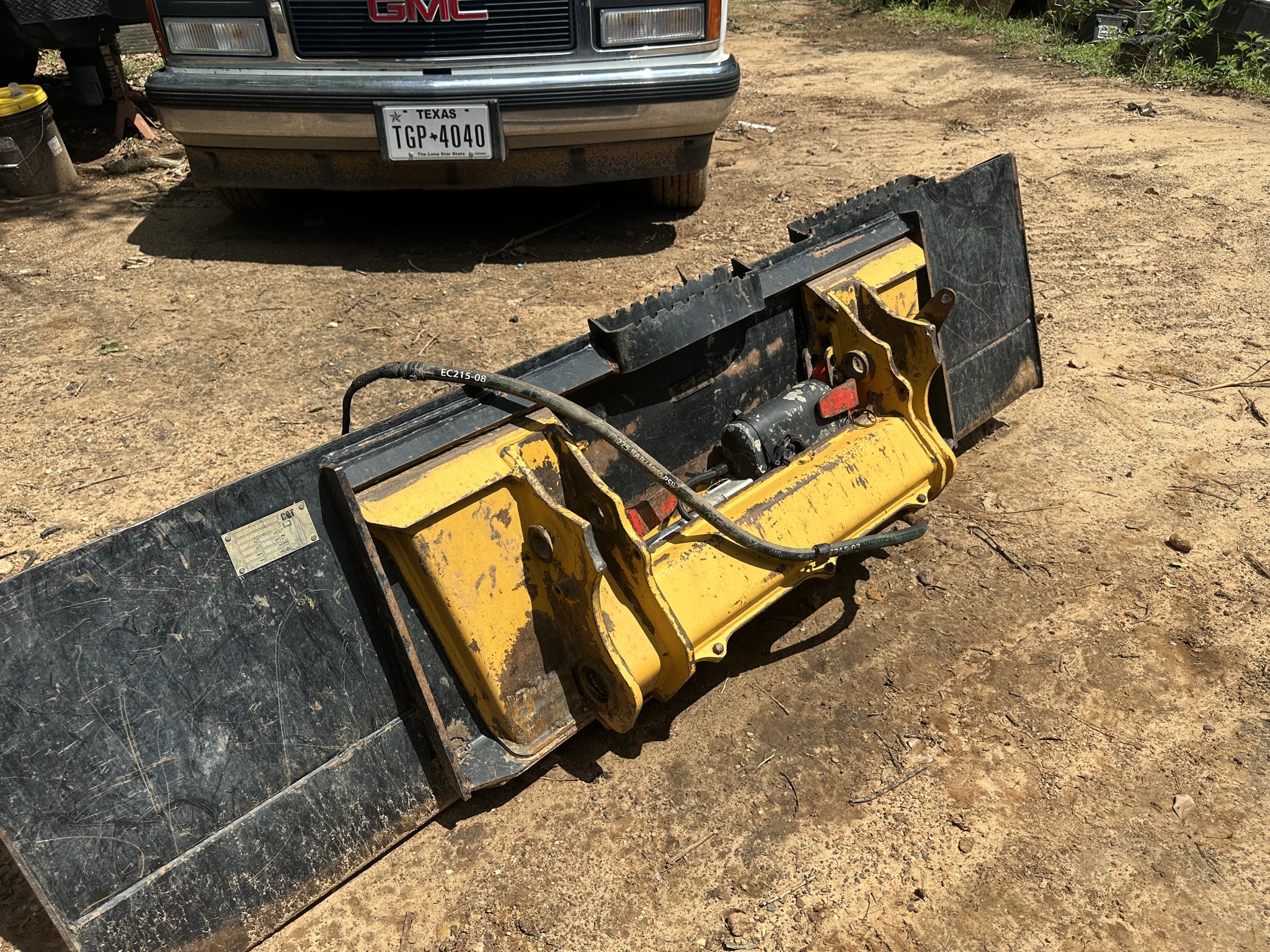 2022 John Deere 325G Image 26