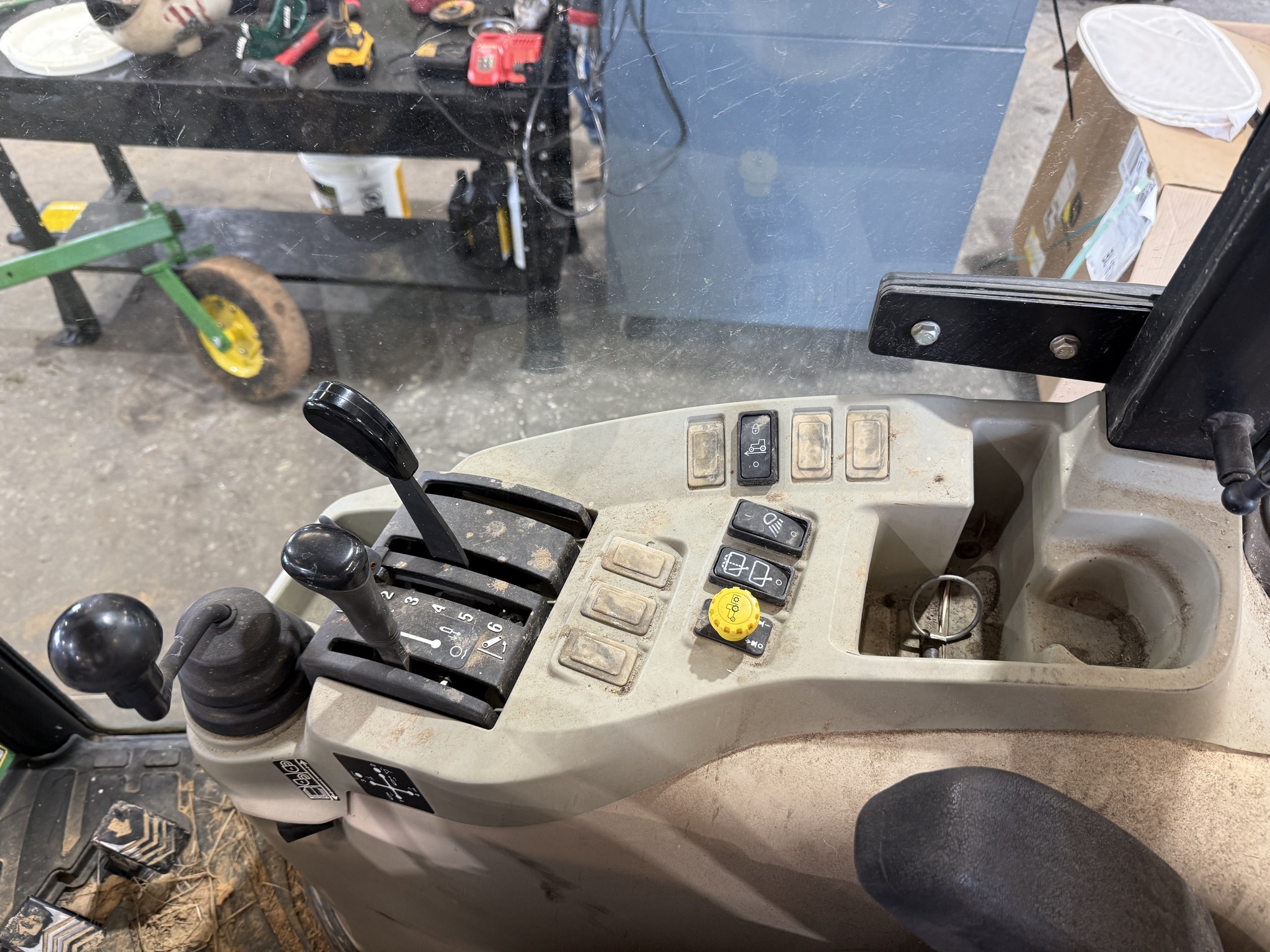 2008 John Deere 4720 Image 27