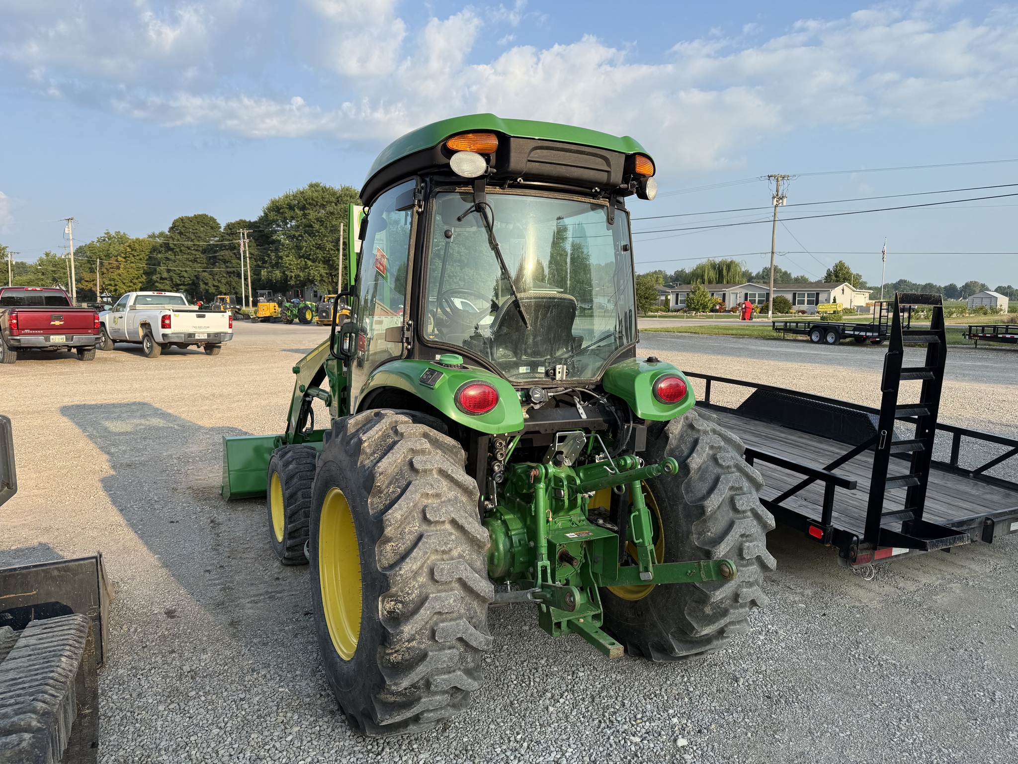 2021 John Deere 4066R Image 5