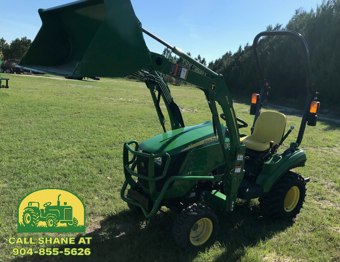 2025 John Deere 1023E Image 5