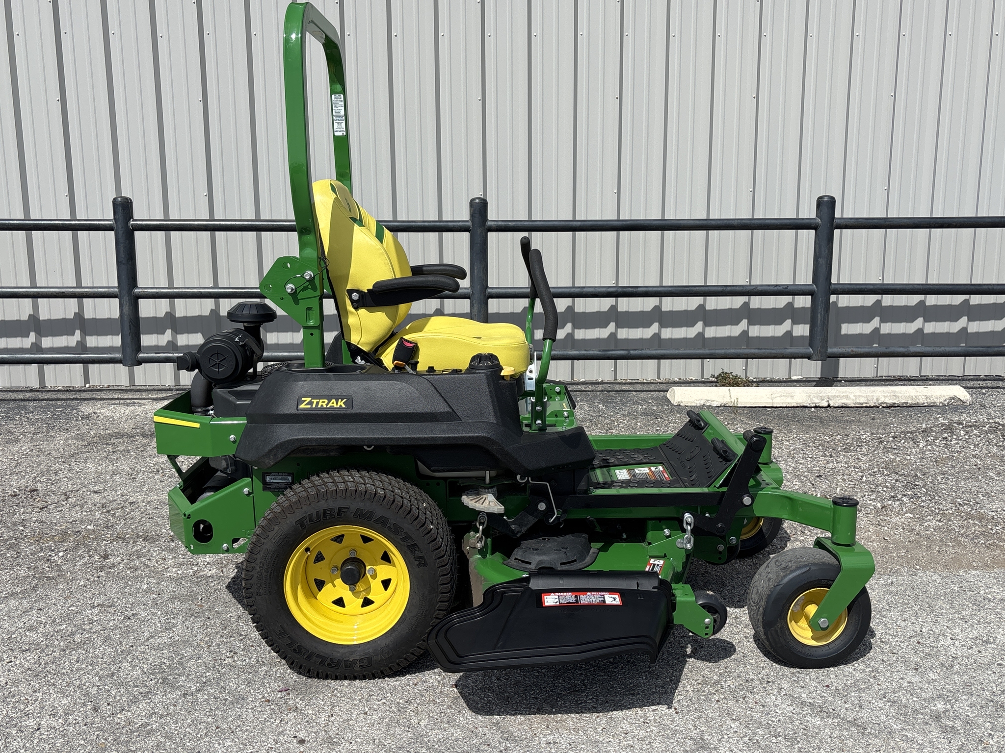 2023 John Deere Z740R Image 5