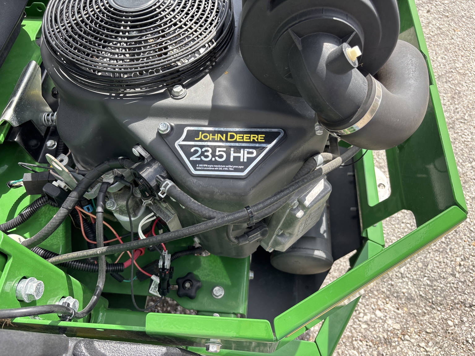 2023 John Deere Z740R Image 11