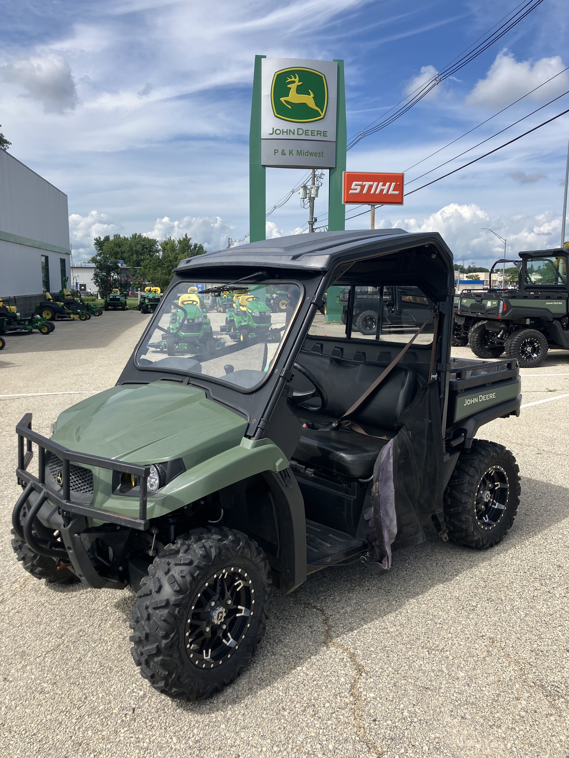 2018 John Deere XUV 590M Image 1