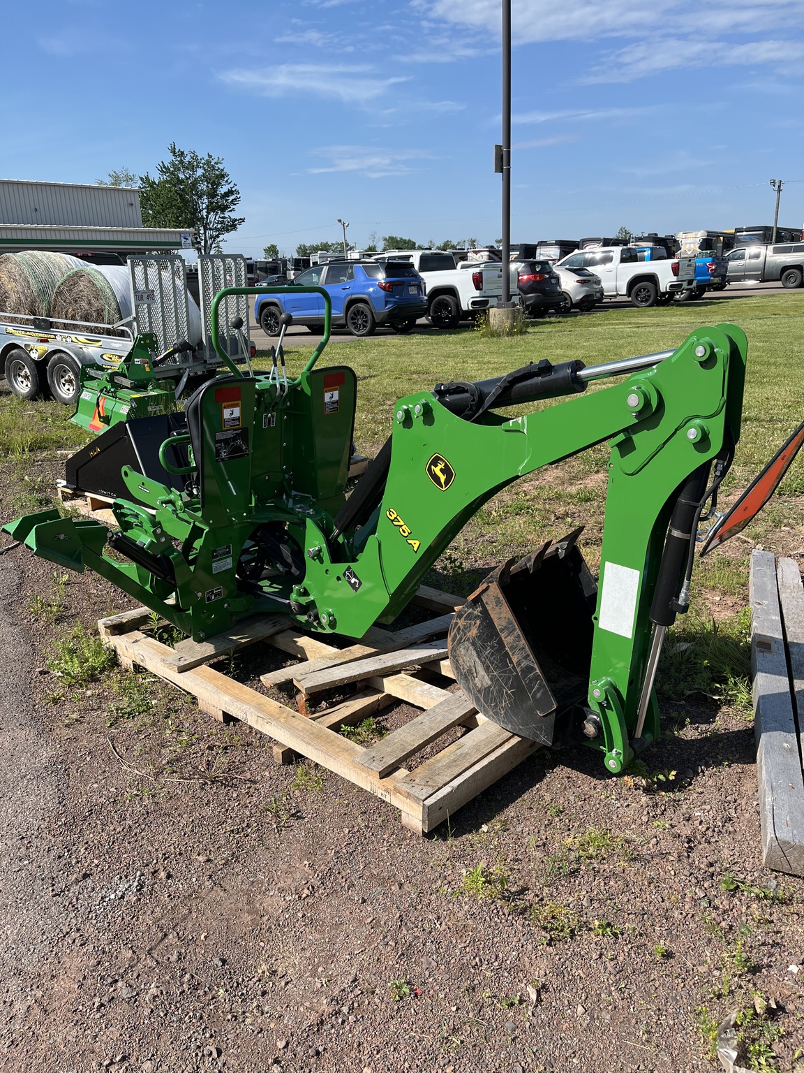 2021 John Deere 375A Image 4