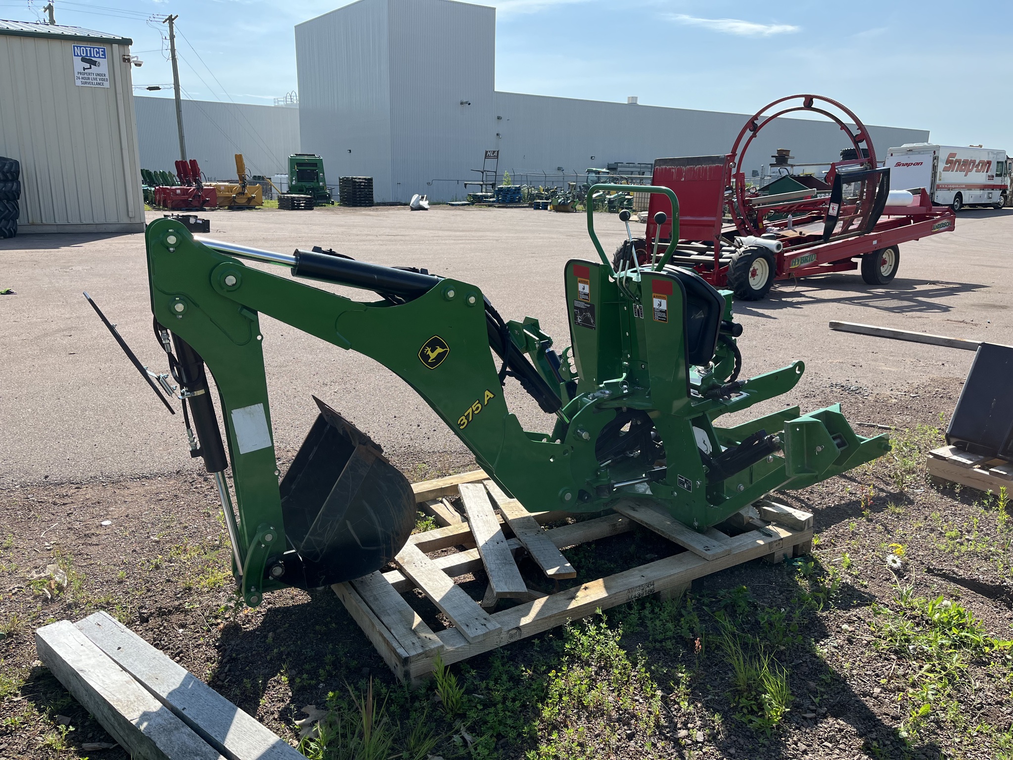 2021 John Deere 375A Image 2