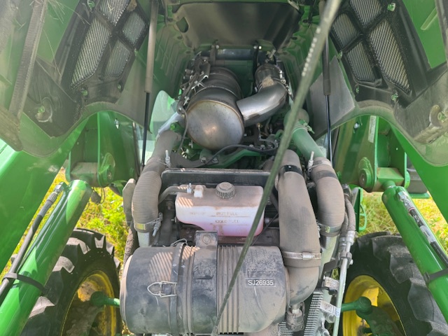 2022 John Deere 5075E Image 15