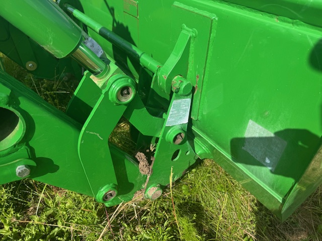 2022 John Deere 5075E Image 29
