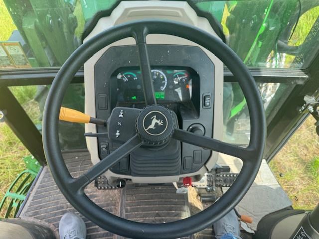 2022 John Deere 5075E Image 13