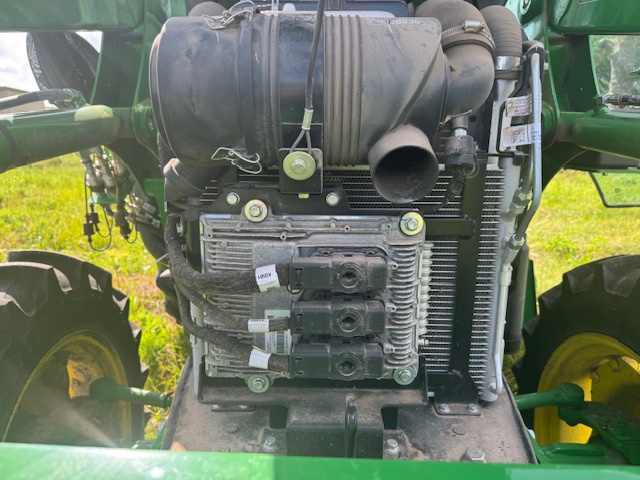 2022 John Deere 5075E Image 16