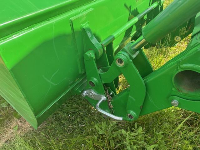 2022 John Deere 5075E Image 28