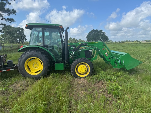 2022 John Deere 5075E Image 4