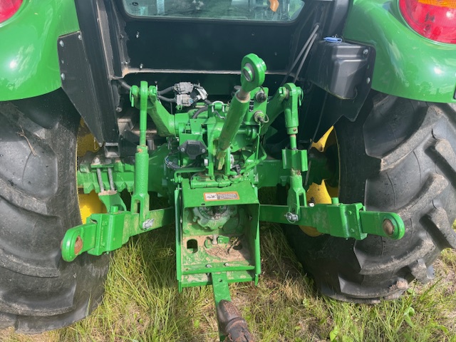 2022 John Deere 5075E Image 21