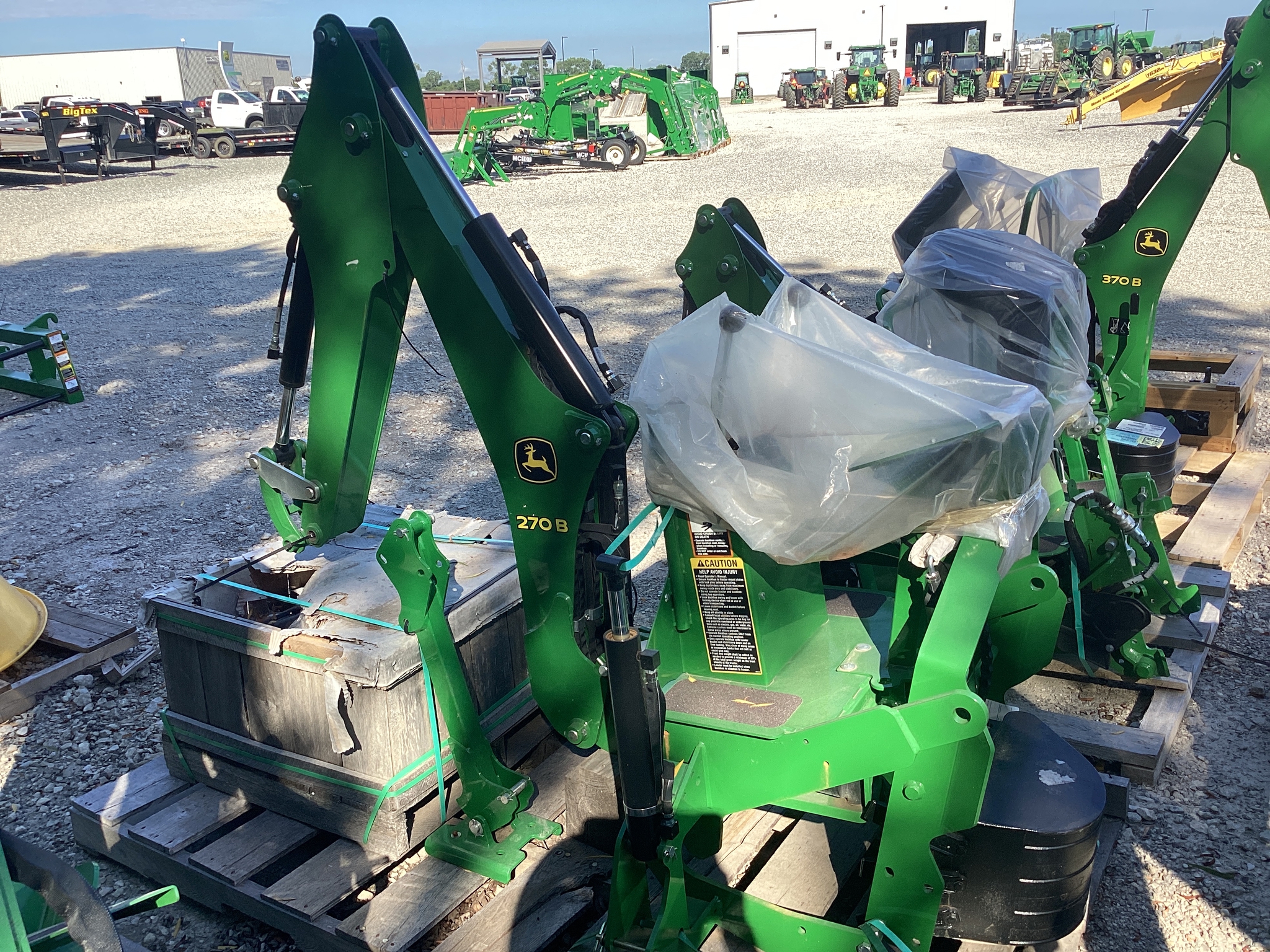 2023 John Deere 270B Image 1