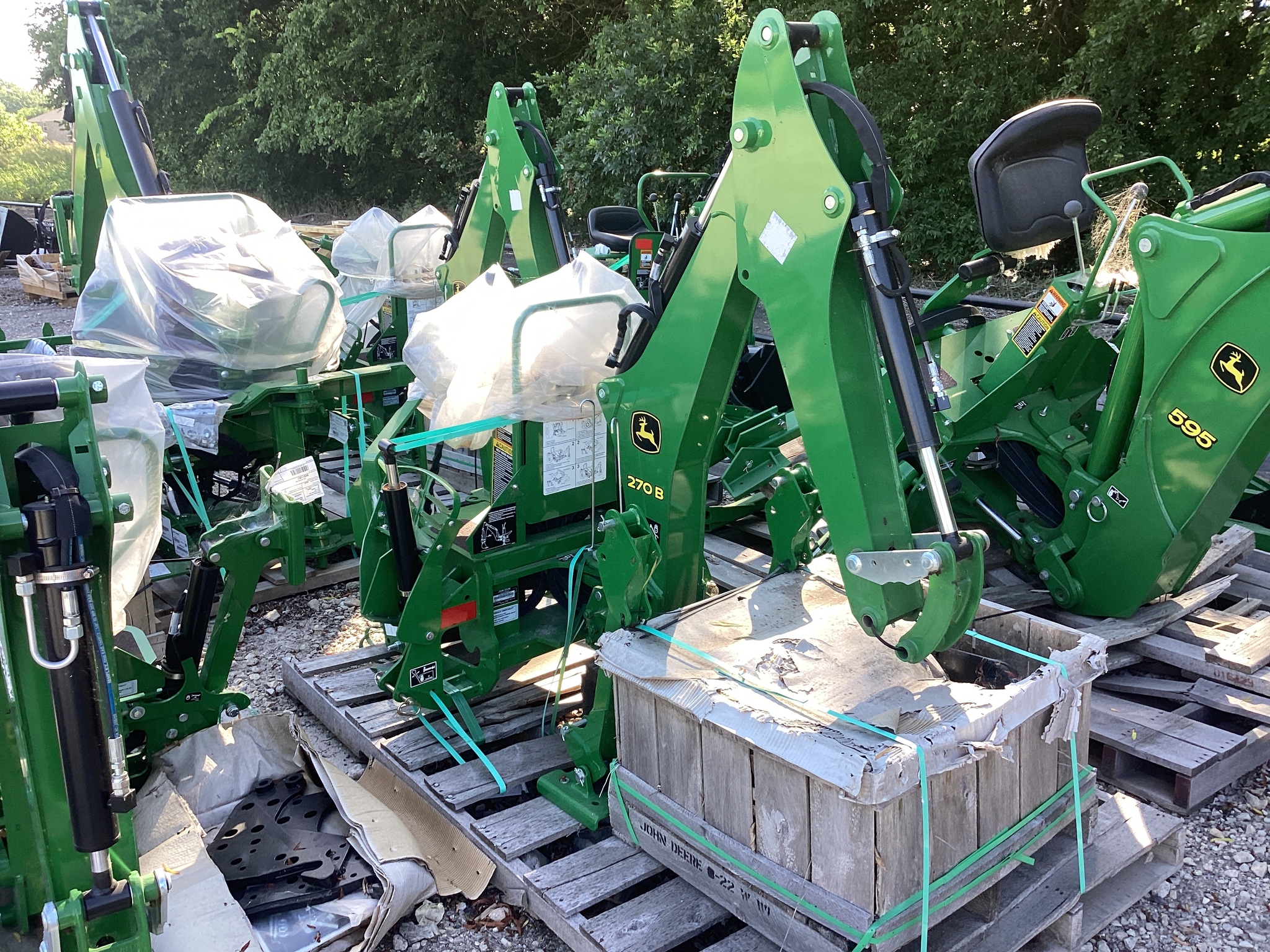 2023 John Deere 270B Image 2