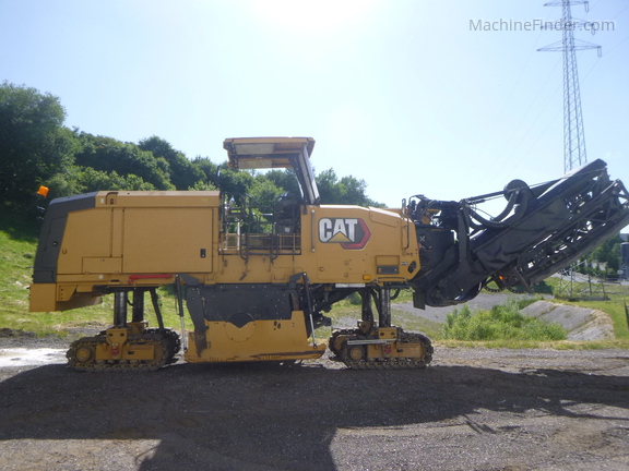 Used 2024 Caterpillar PM822 | Large Milling Machines | MachineFinder