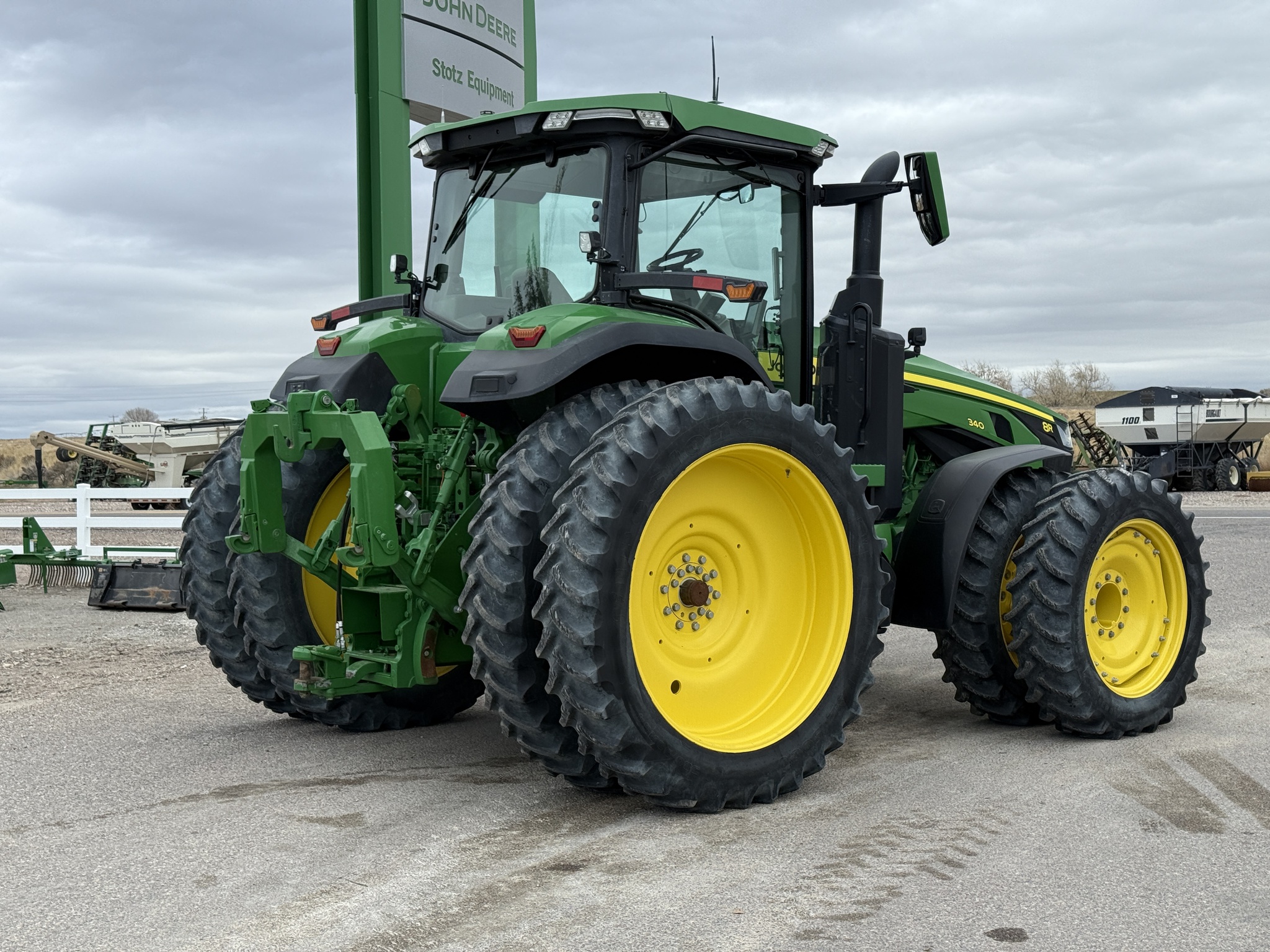 2022 John Deere 8R 340 Image 5