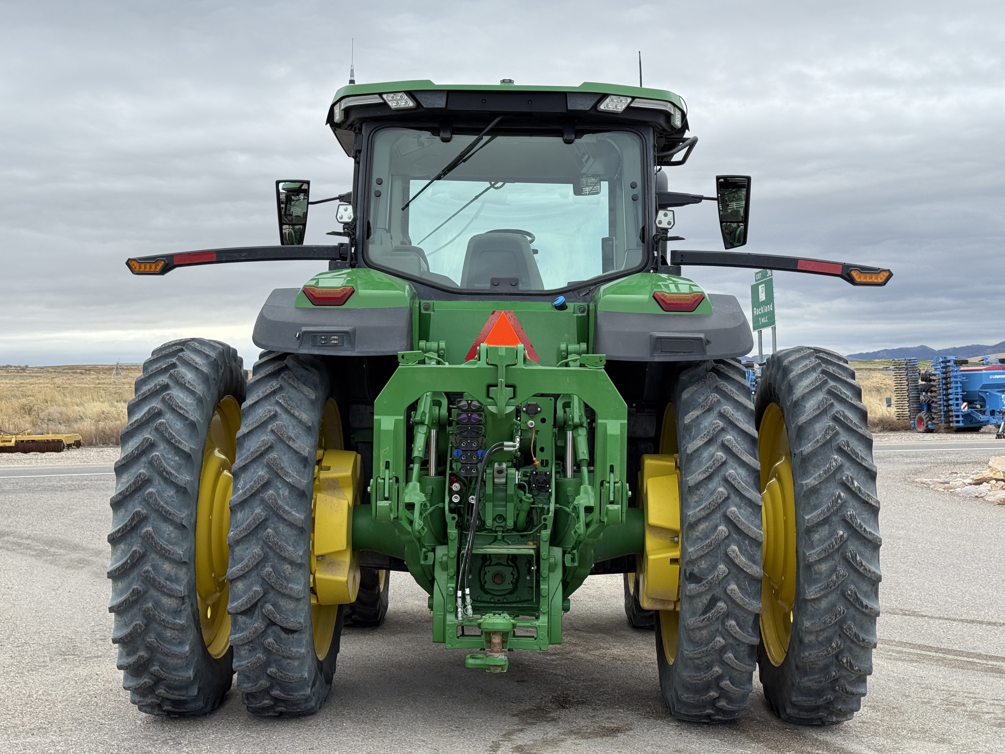 2022 John Deere 8R 340 Image 4