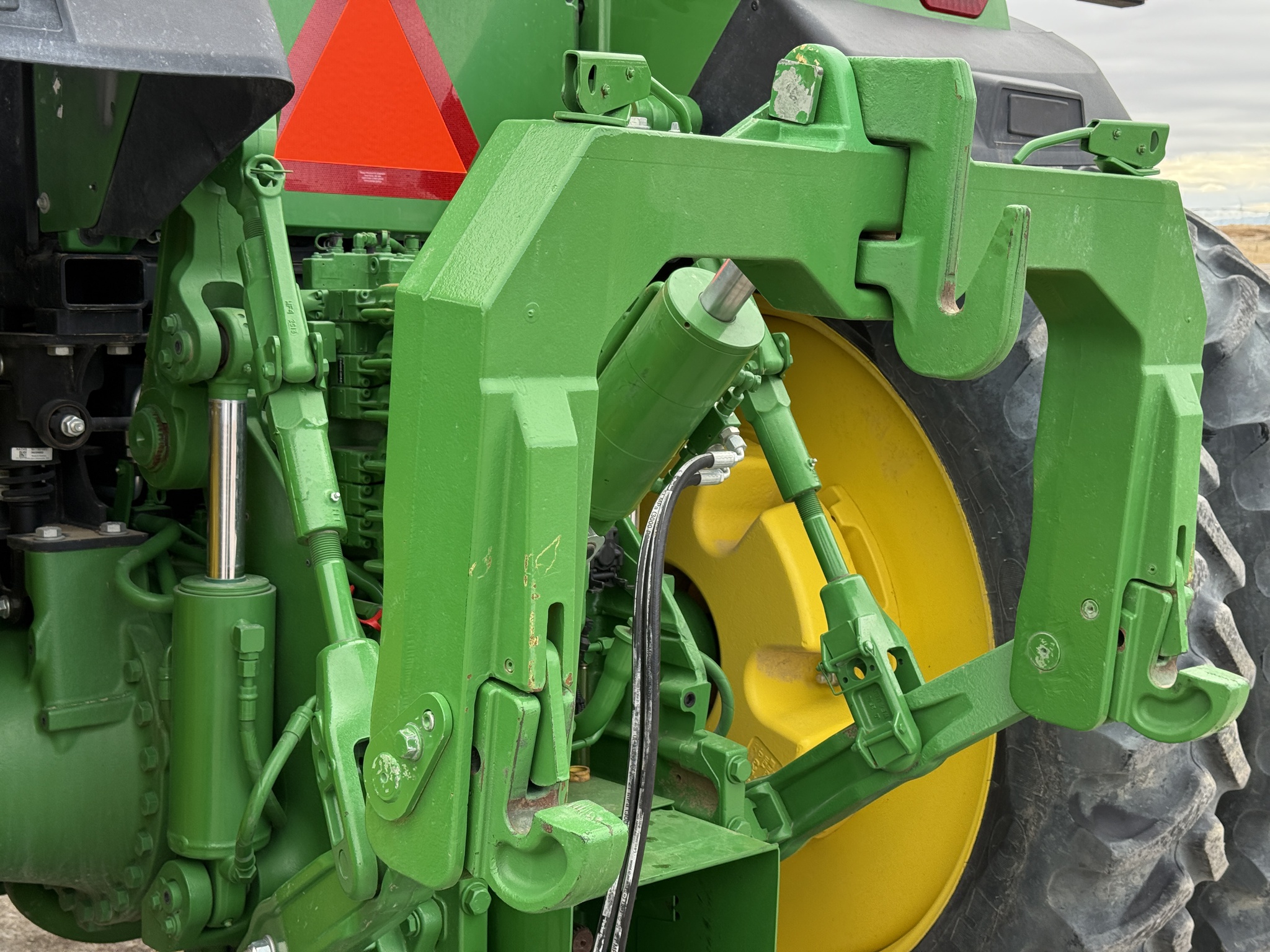 2022 John Deere 8R 340 Image 32