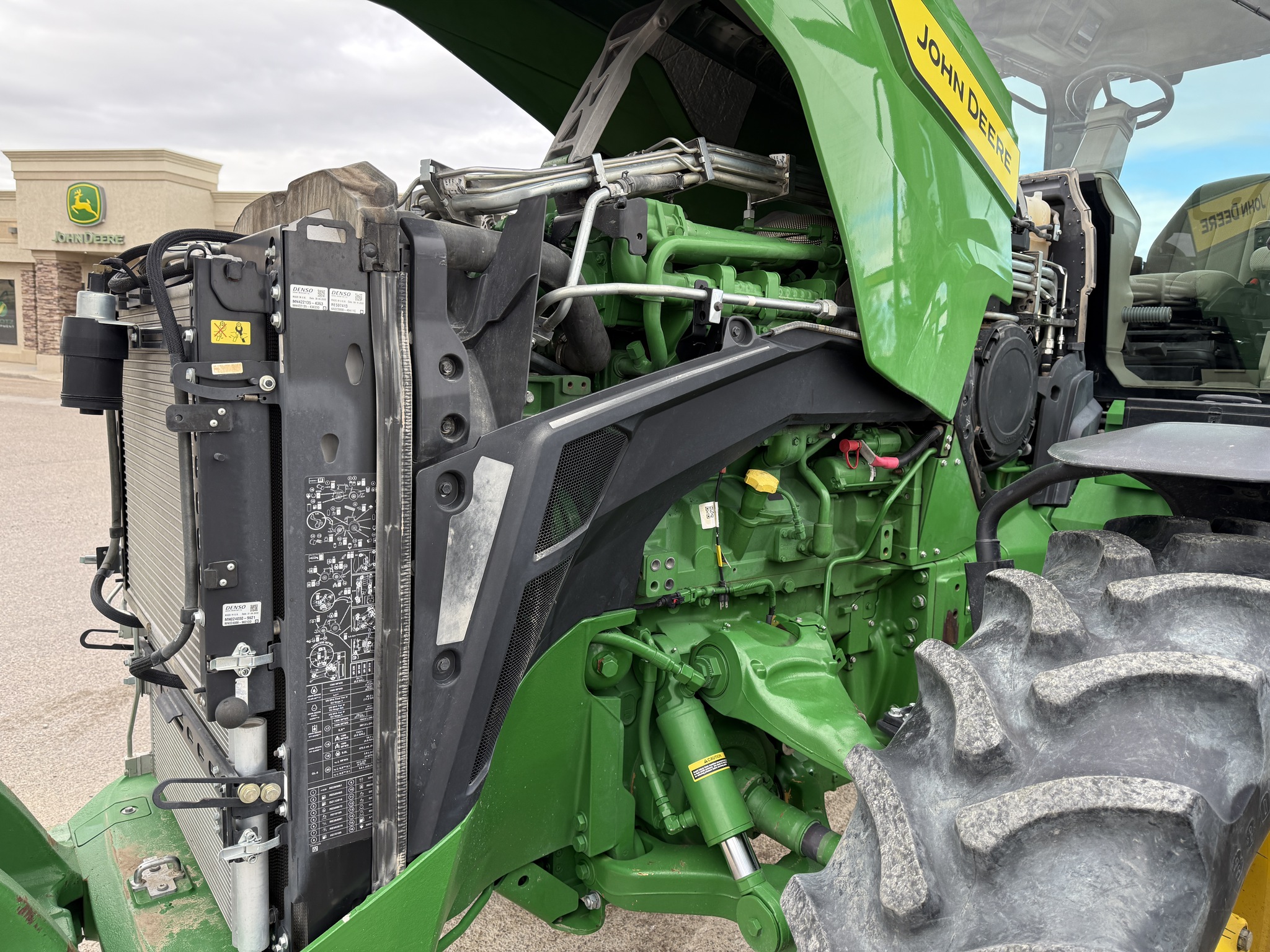 2022 John Deere 8R 340 Image 21