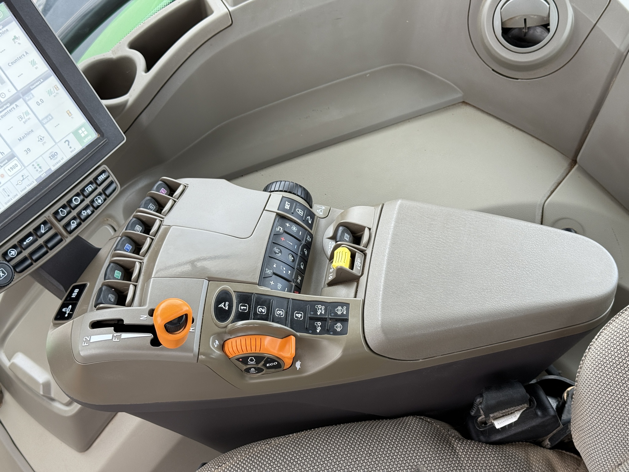 2022 John Deere 8R 340 Image 13