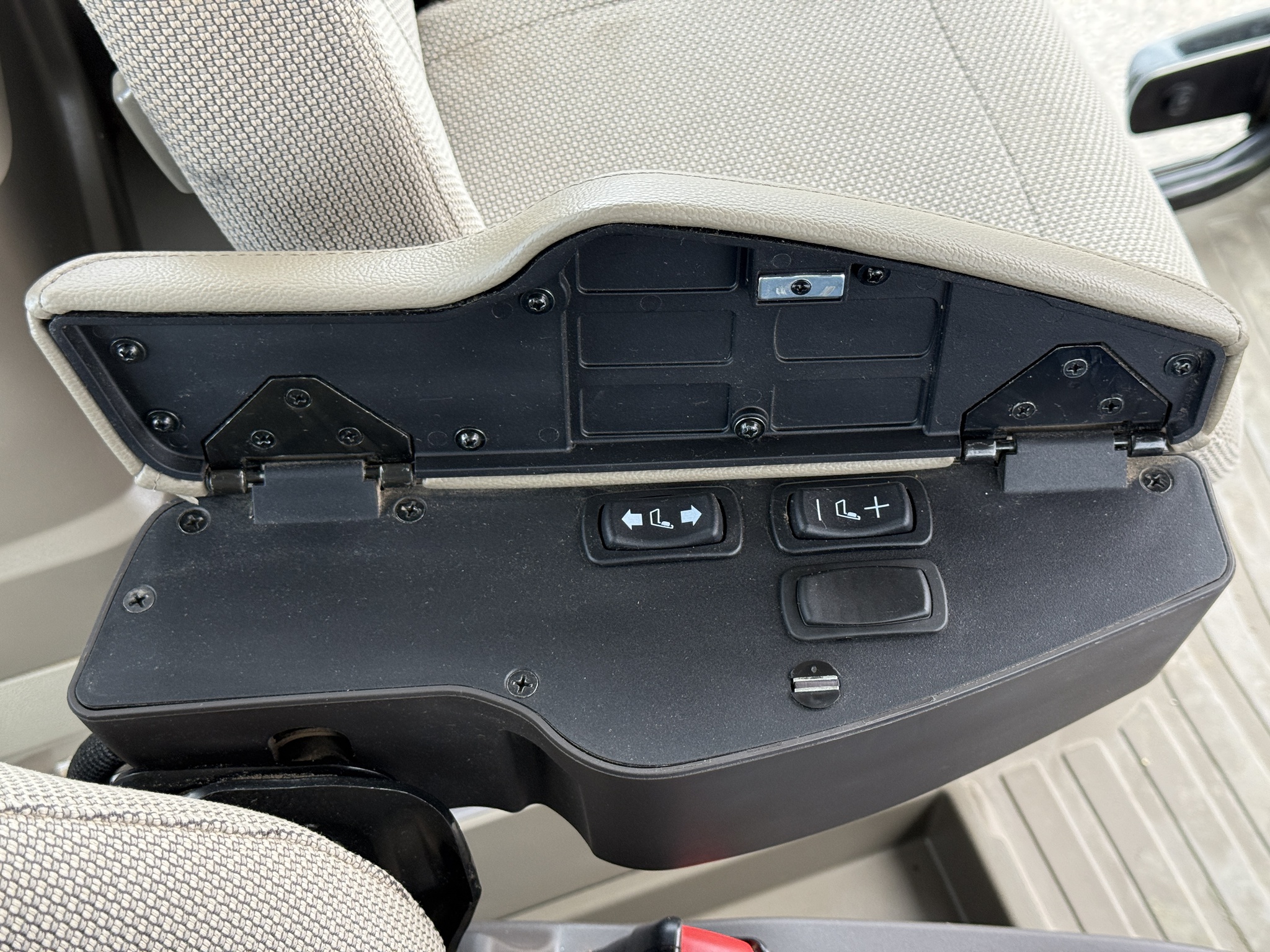 2022 John Deere 8R 340 Image 14