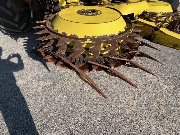 2019 John Deere 770