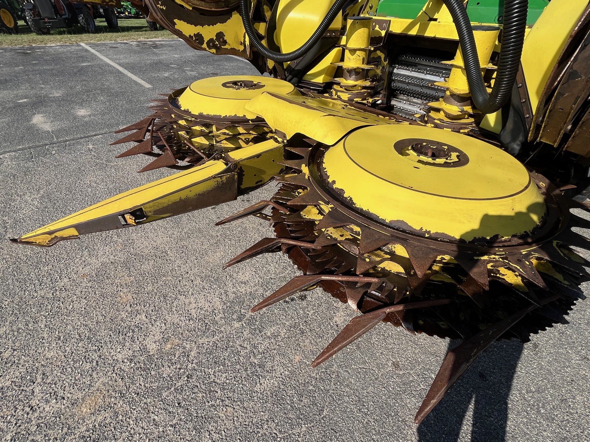 2019 John Deere 770 Image 5
