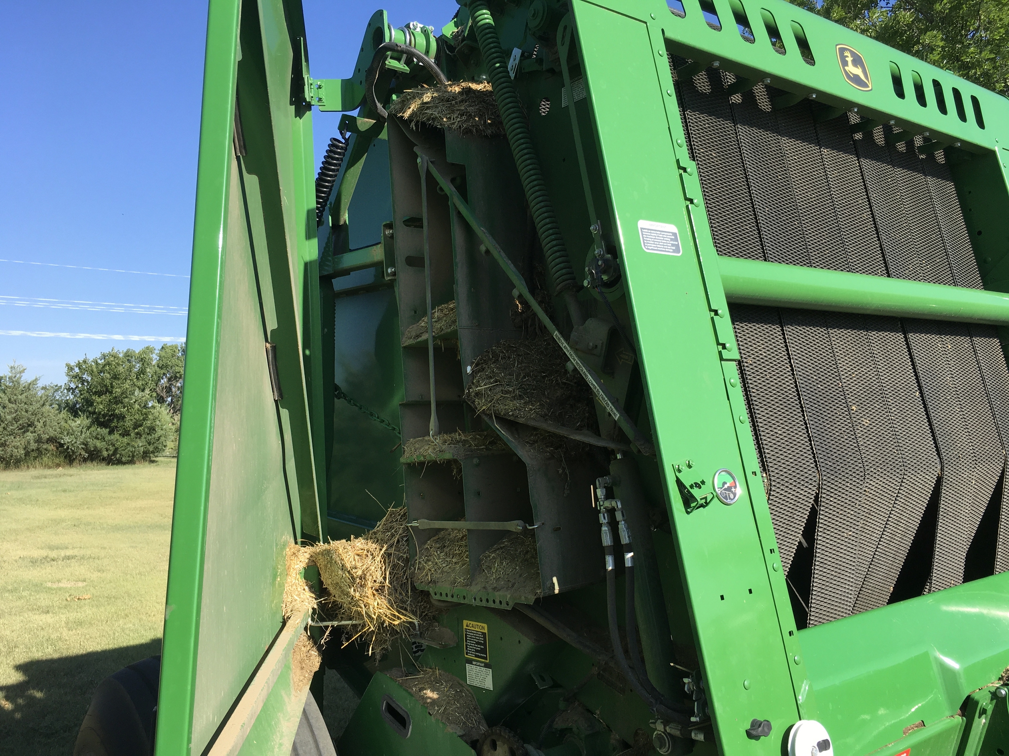 2023 John Deere 560M Image 5